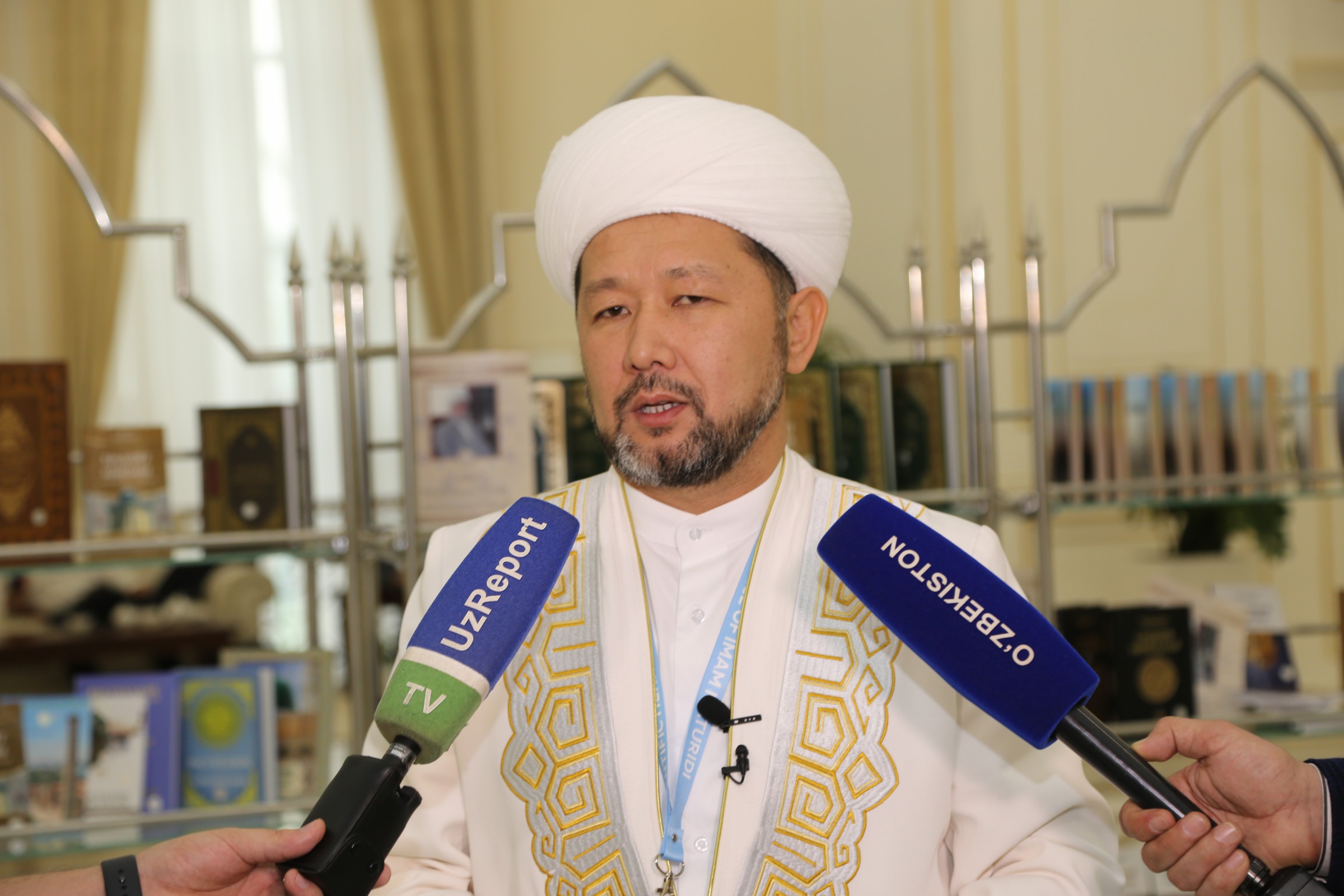 Верховный муфтий дал интервью по итогам поездки в Узбекистан (ВИДЕО)