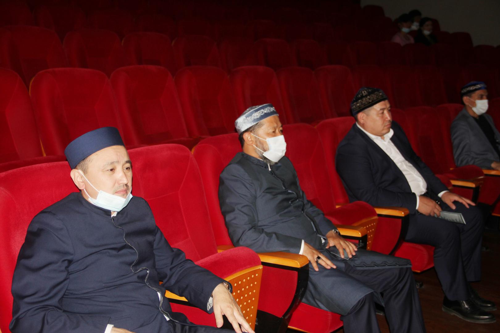 ҚМДБ делегациясы «Жан дауа» драмасын тамашалады