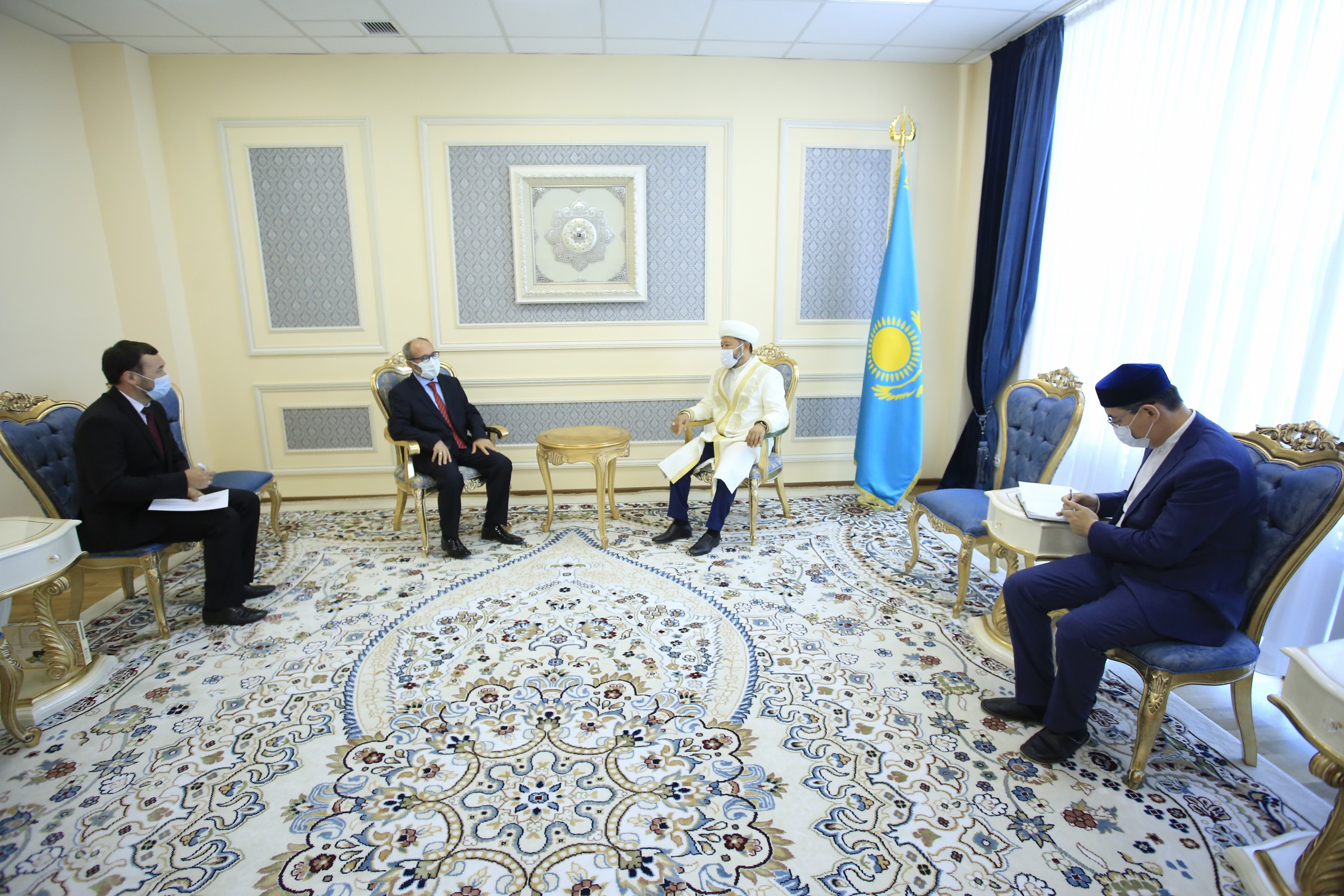 ҚМДБ төрағасы Түркия елшісінің кеңесшісін қабылдады