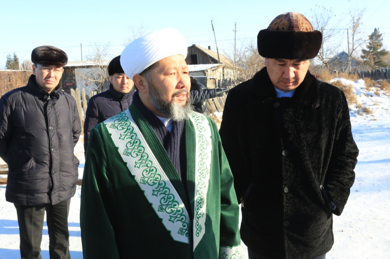 Бас мүфти апат болған ауылға барды (фото)