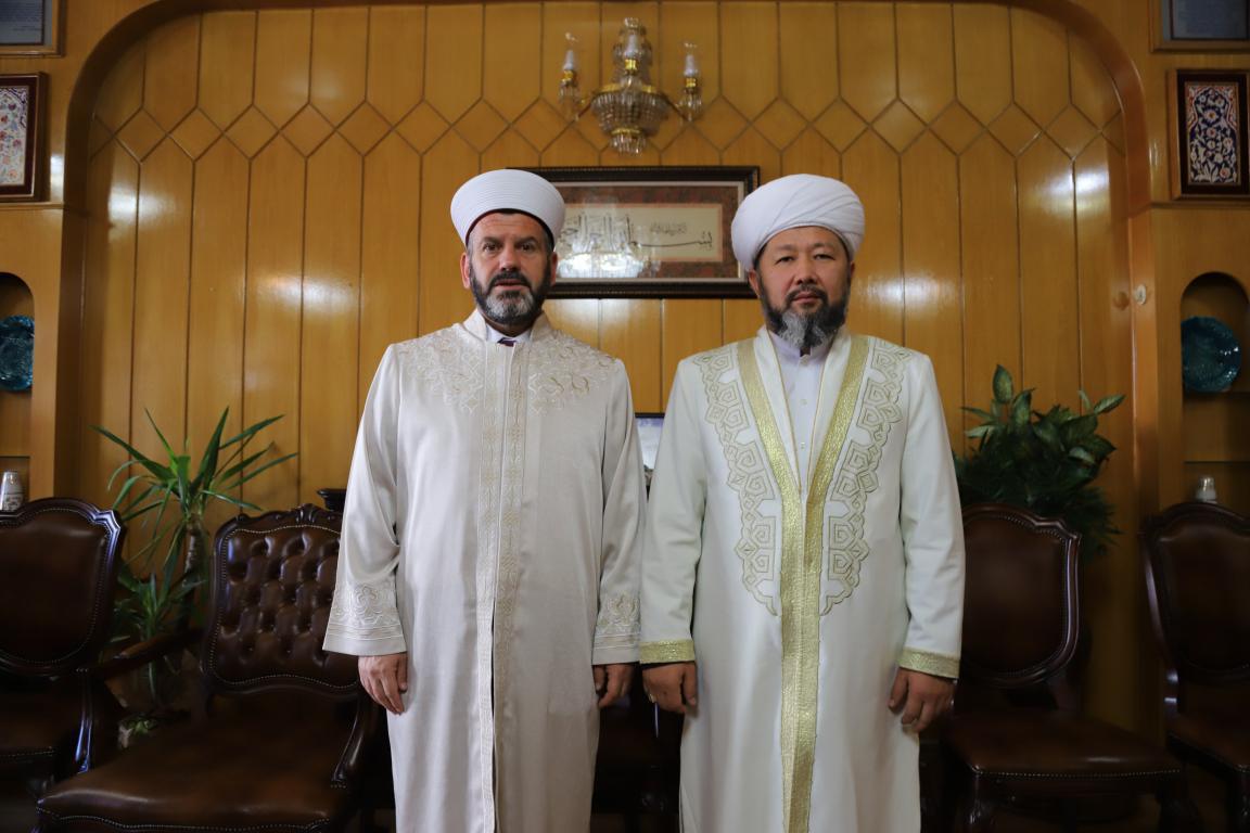 ҚМДБ төрағасы Конья мүфтиімен кездесті (фото)