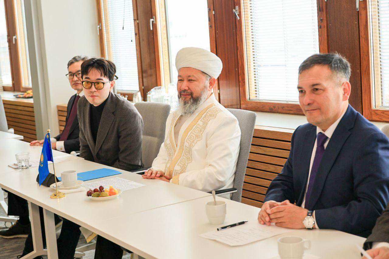 ҚМДБ Төрағасы Финляндия архиепископымен кездесті