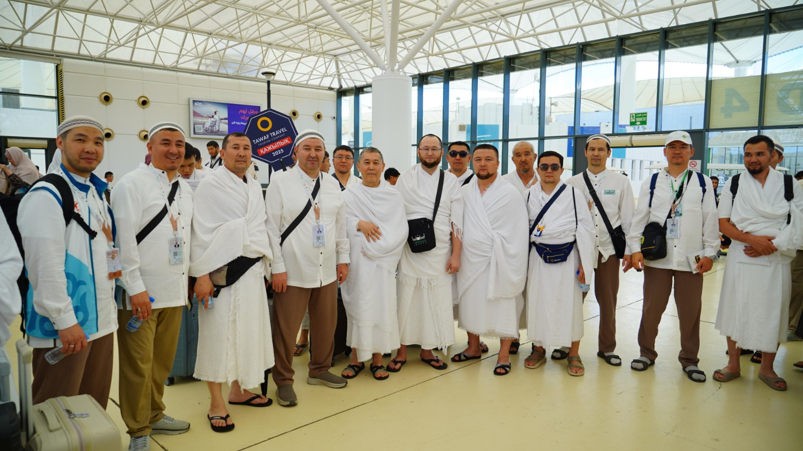 Қазақстан қажылары қасиетті мекенге толық жетті (фото)