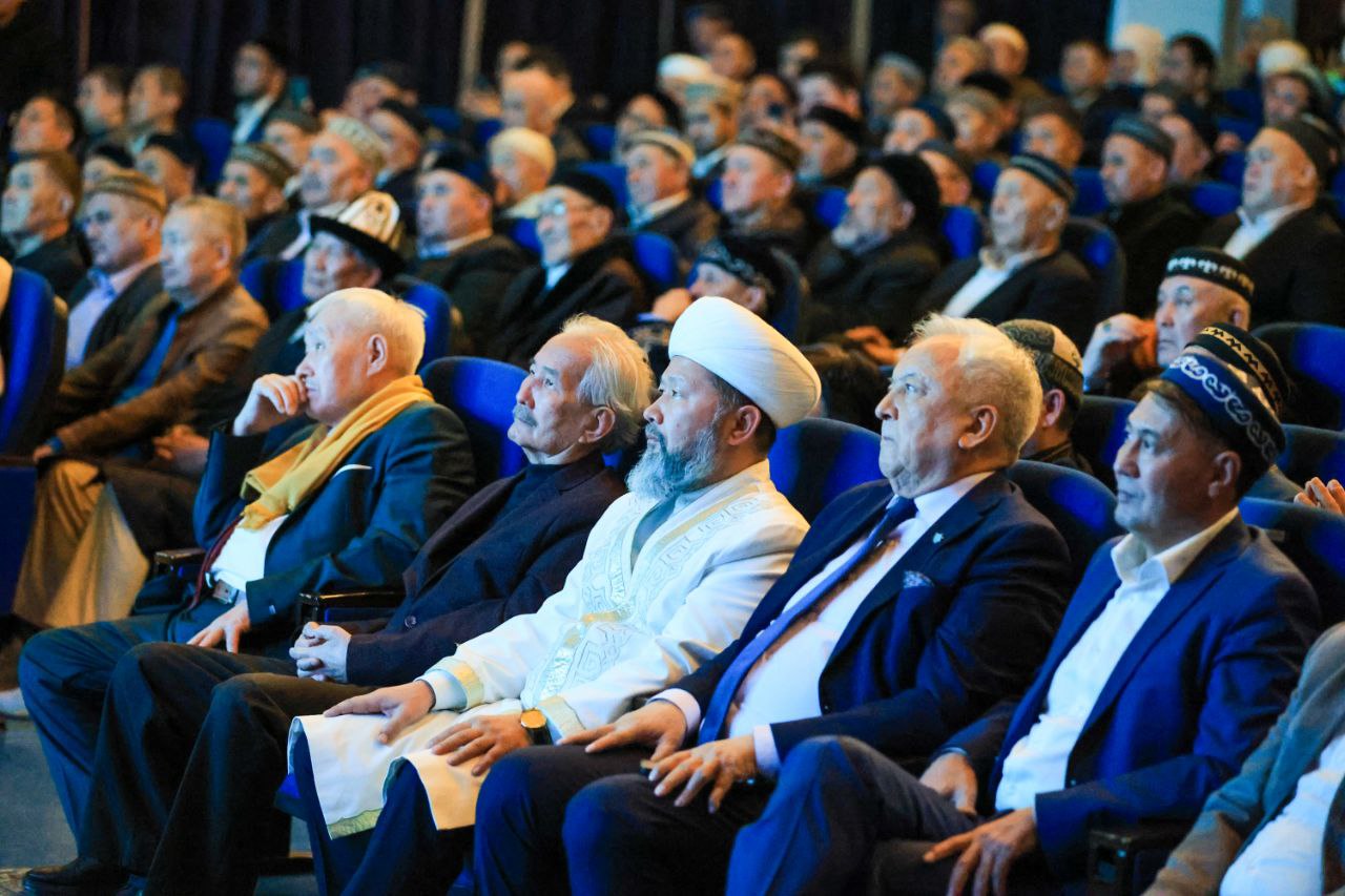 Алматыда ҚМДБ-НЫҢ 35 жылдығына орай рухани кеш өтті 