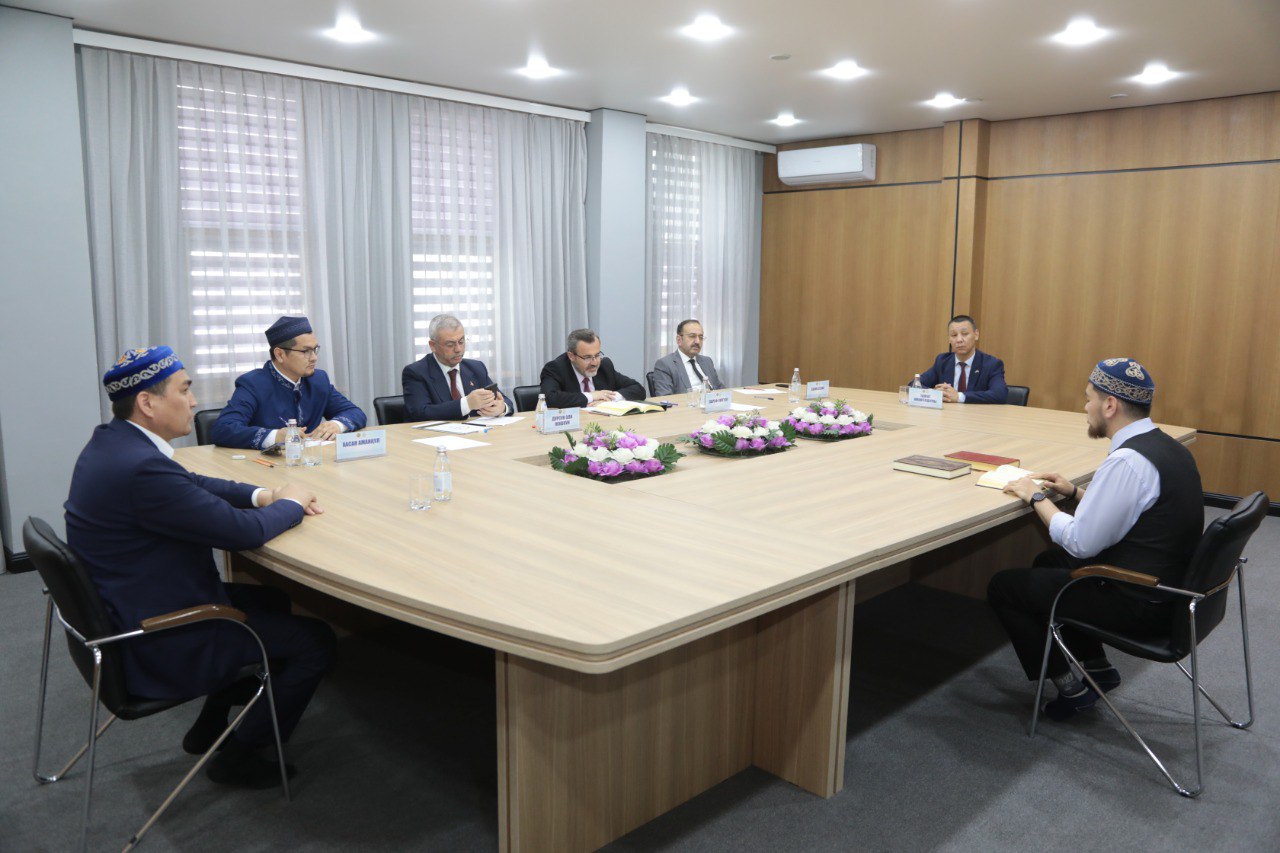 Түркияның «Хасеки» институтына қабылдау емтиханы өтті