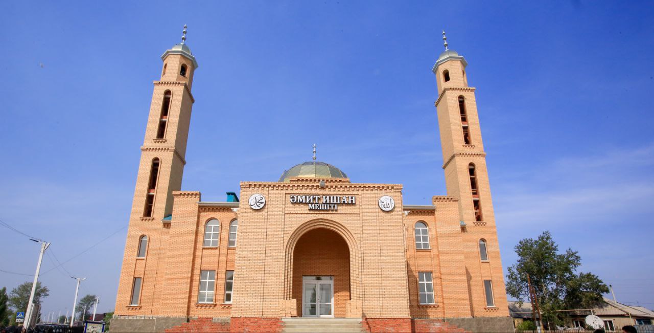 Бас мүфти жаңа мешіттің құрылысымен танысты (фото)