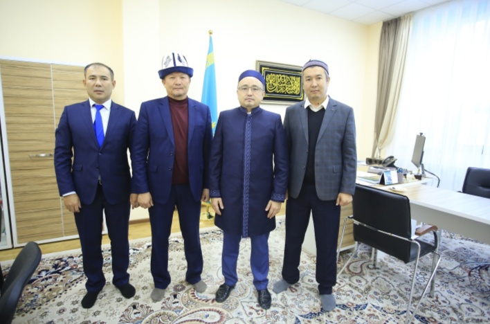 Наиб мүфти халал саласындағы қырғызстандық әріптестермен кездесті