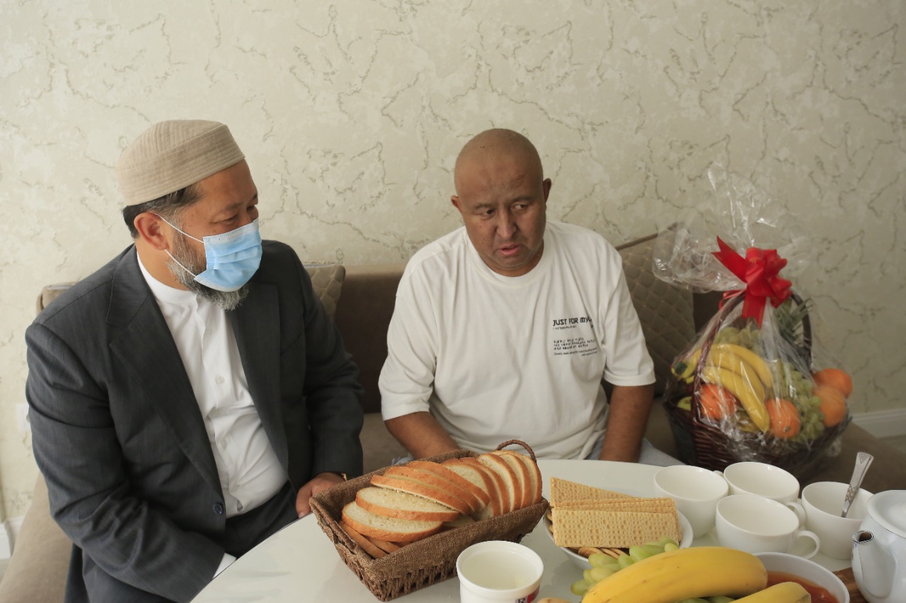 ҚМДБ Төрағасы науқас имамның көңілін сұрады (фото)