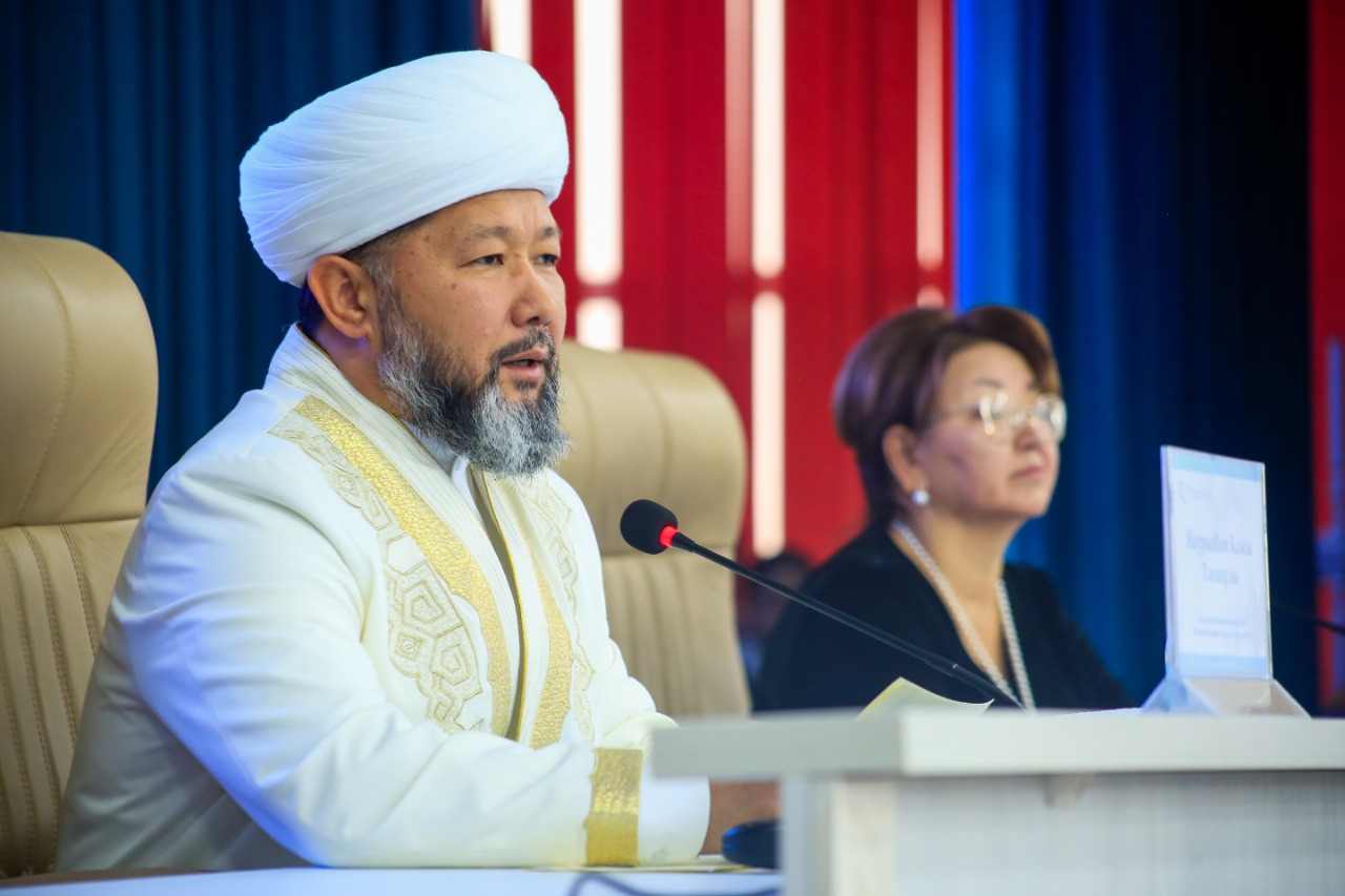 ҚМДБ Төрағасы университет студенттеріне дәріс оқыды (фото)