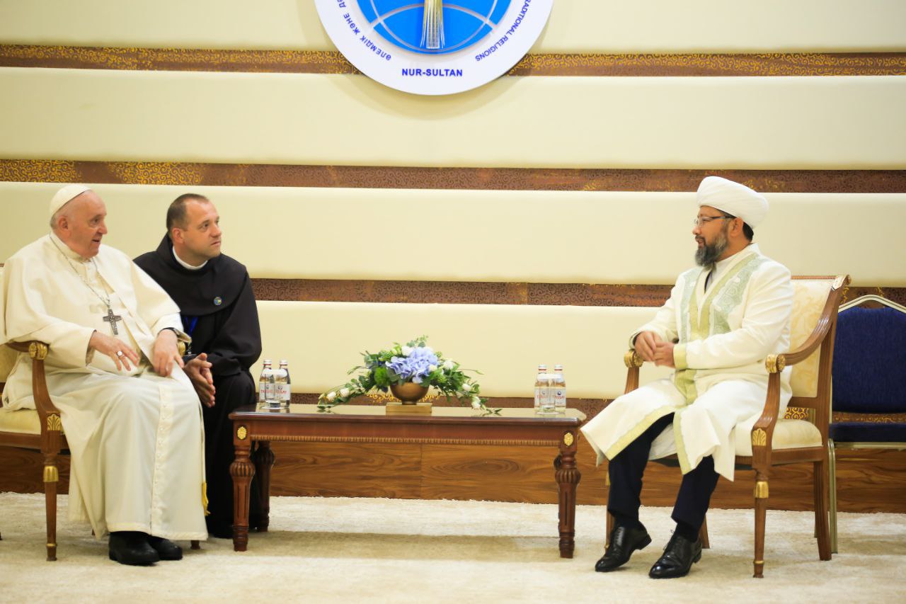 Бас мүфти Рим папасымен кездесті (фото)