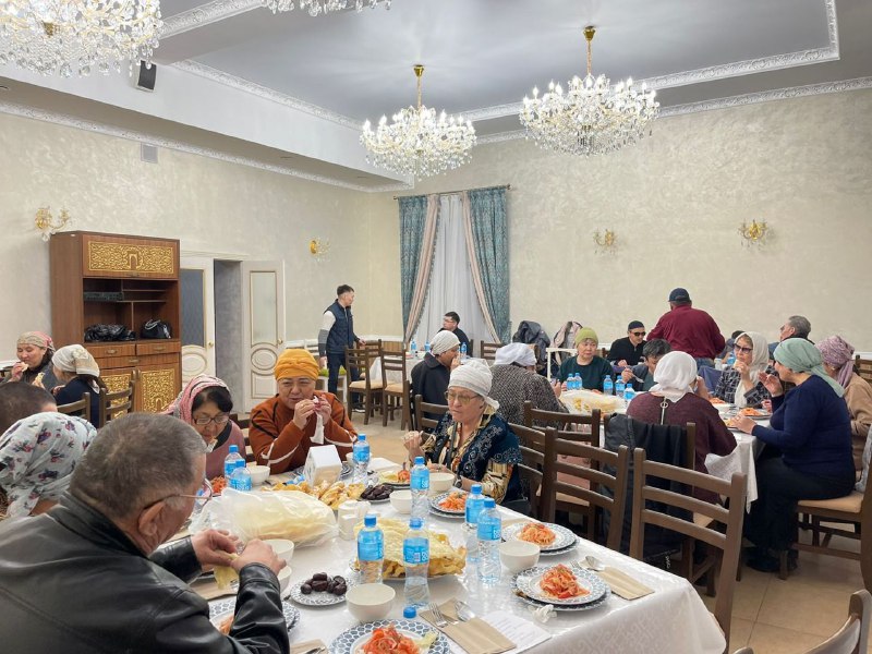 Қарағанды: Зағип жандарға ауызашар берілді