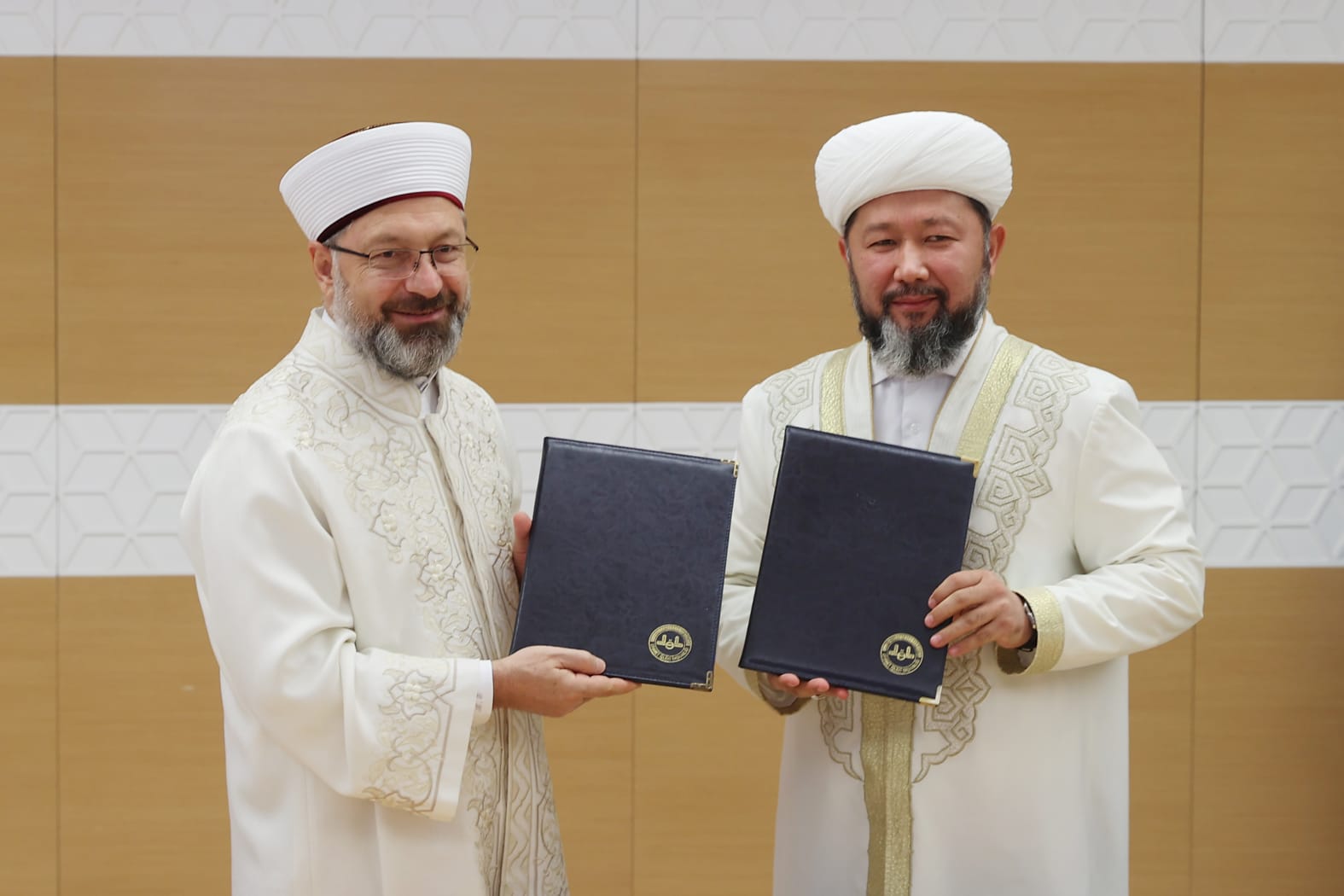 ҚМДБ мен Түркия дін істері басқармасы өзара ынтымақтастық туралы меморандум қабылданды (фото)