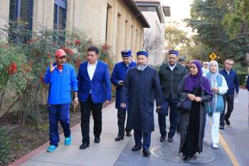 Бас мүфти Стэнфорд университетіндегі мұсылман қауымымен жұмысқа жауапты өкілмен кездесті